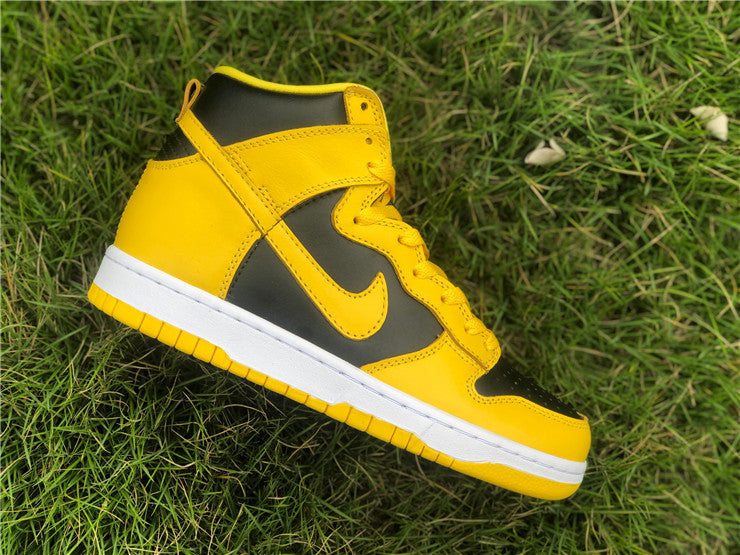 Nike Dunk High Black Varsity Maize