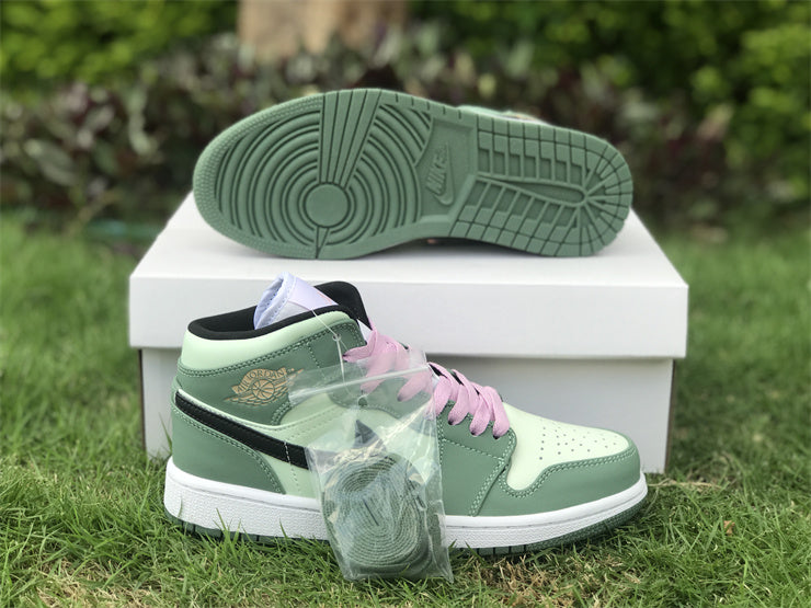 Air Jordan 1  Mid Dutch Green (W)