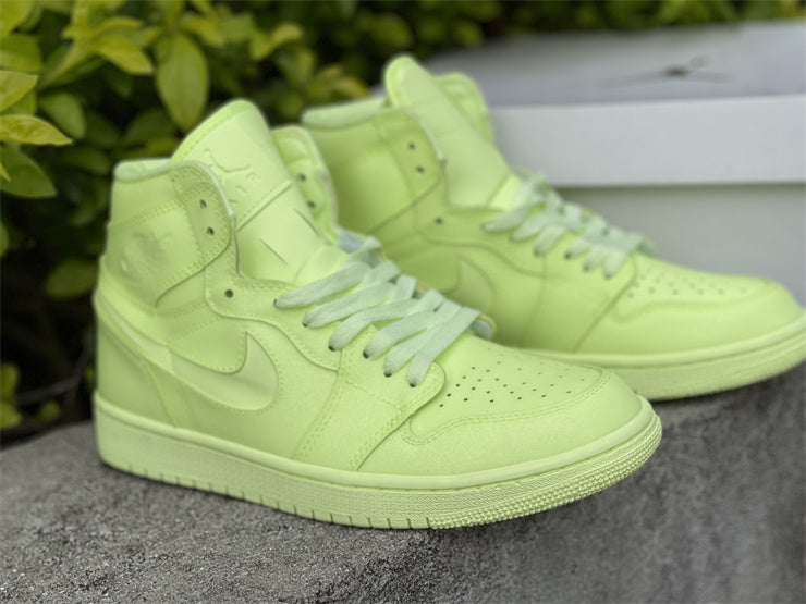 Air Jordan 1 Retro High Barely Volt (W)