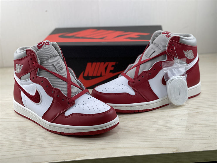 Air Jordan 1 Retro High OG Varsity Red (W)