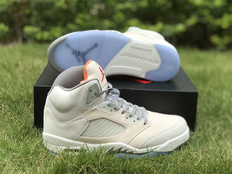 Air Jordan 5 Retro SE Craft Light Orewood Brown