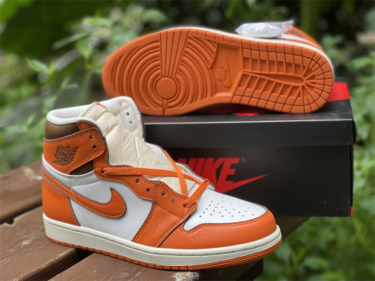 Air Jordan 1 Retro High OG WMNS “Starfish