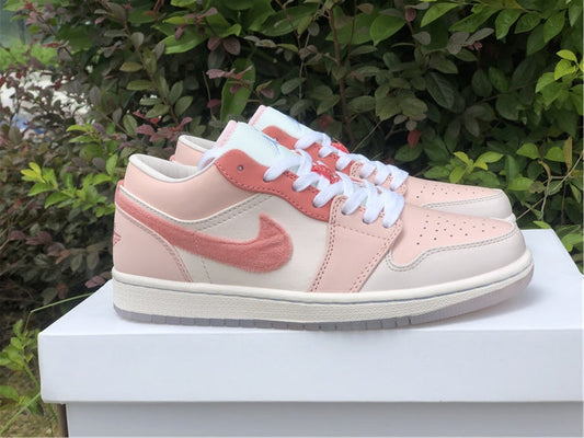 Air Jordan 1 Low Mighty Swooshers Pink (W)