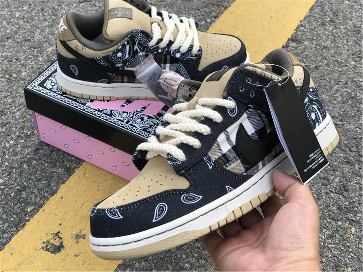 Nike SB Dunk Low Travis Scott