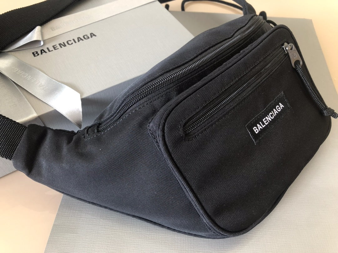 Canvas embroidered Fanny pack