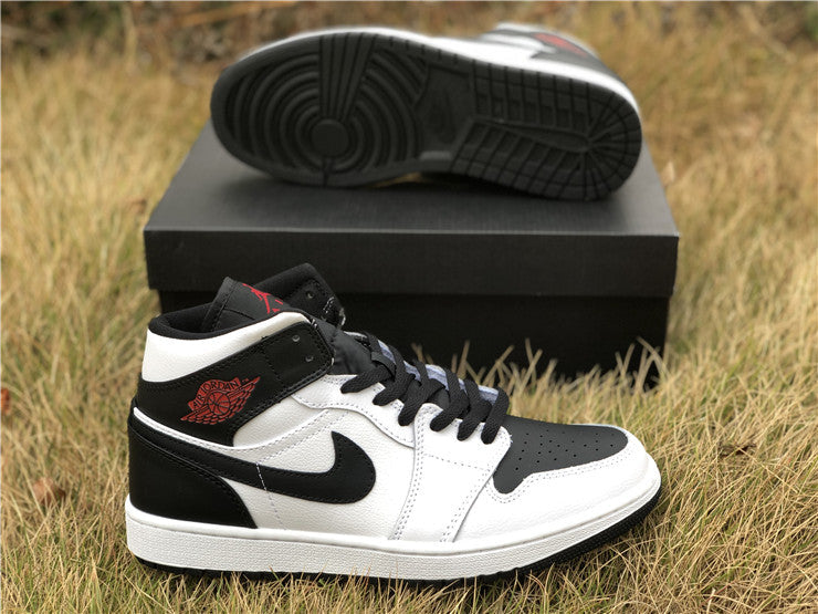 Air Jordan 1 Mid Reverse Black Toe (W)