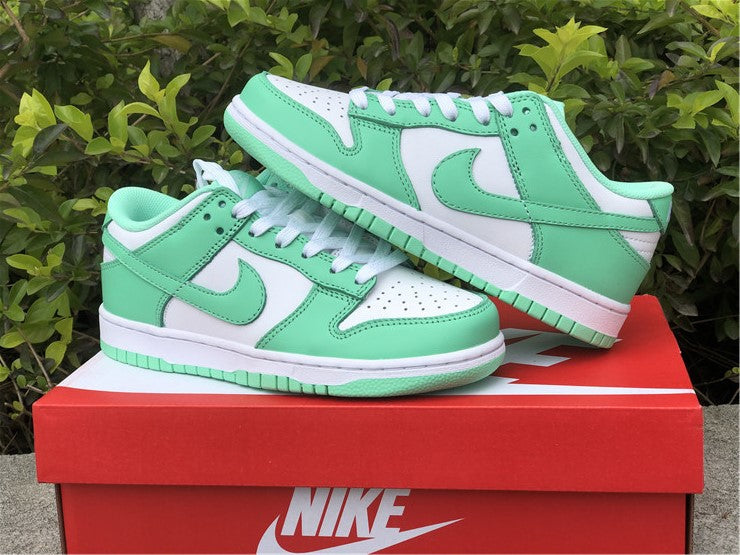 Nike Dunk Low Green Glow (W)