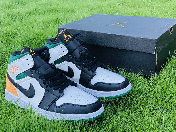 Air Jordan 1 Mid Oakland