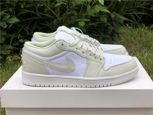 Air Jordan 1 Low Spruce Aura (W)