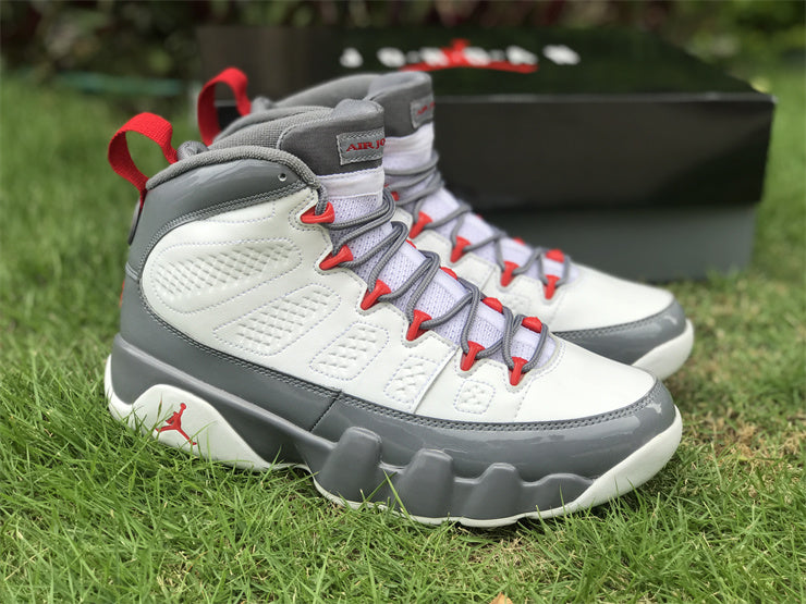 Air Jordan 9 Retro “Fire Red