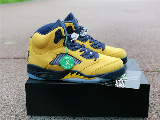 Air Jordan 5 Retro Michigan (2019)