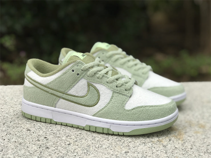 Nike Dunk Low SE Fleece Pack Honeydew (W）