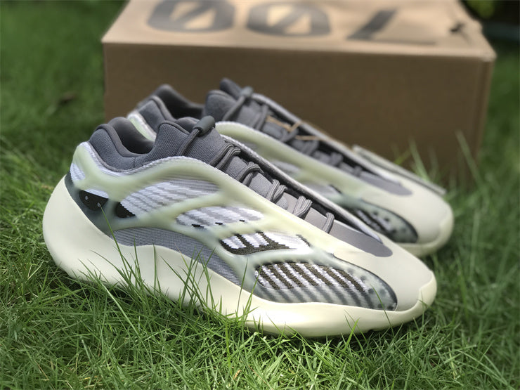 Adidas Yeezy 700 V3 Fade Salt