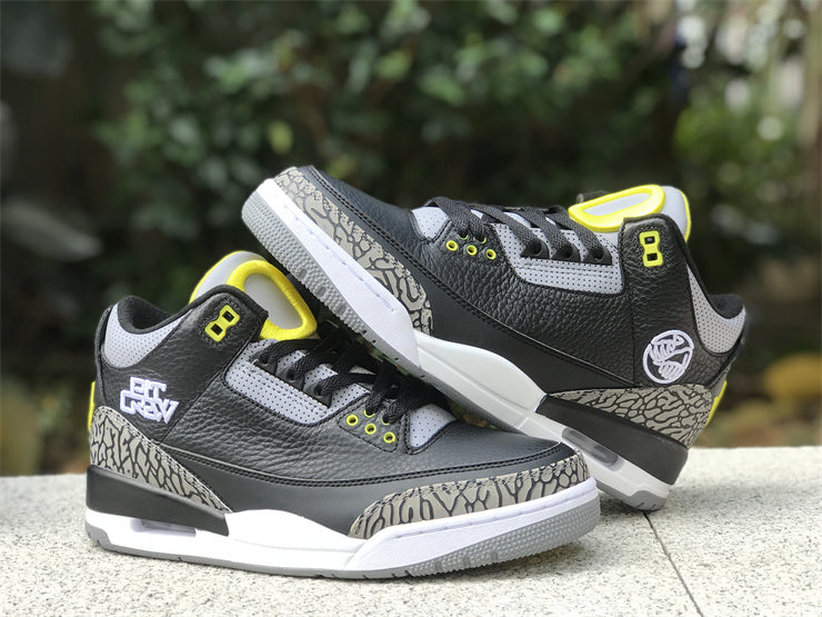 Air Jordan 3 Retro Oregon black and yellow duck