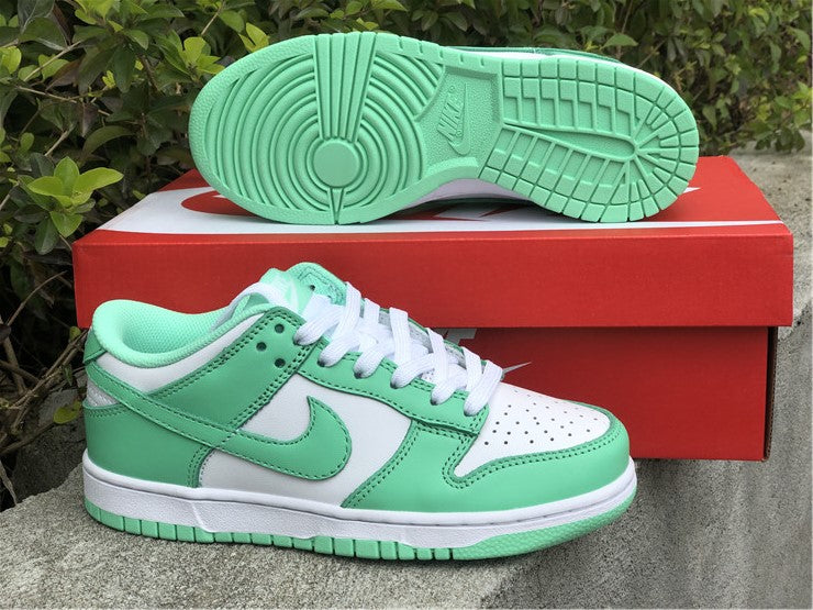 Nike Dunk Low Green Glow (W)