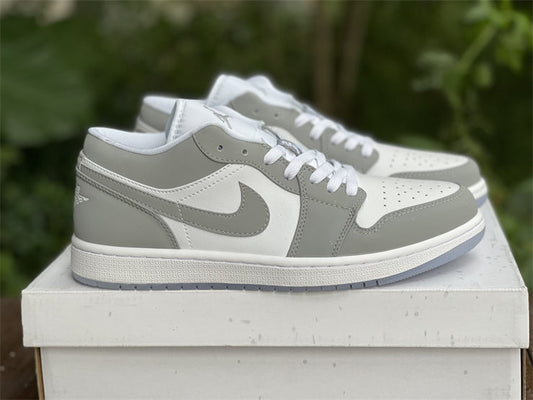 Air Jordan 1 Low Wolf Grey (W)