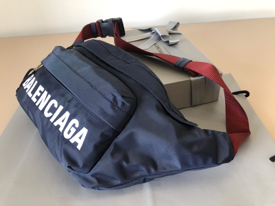 Canvas embroidered Fanny pack