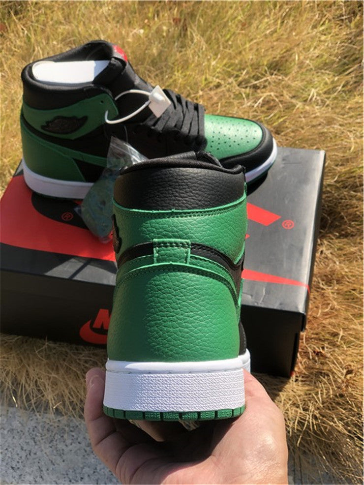 Air Jordan 1 Retro High Pine Green Black