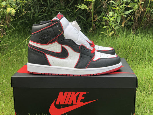 Air Jordan 1 Retro High Bloodline