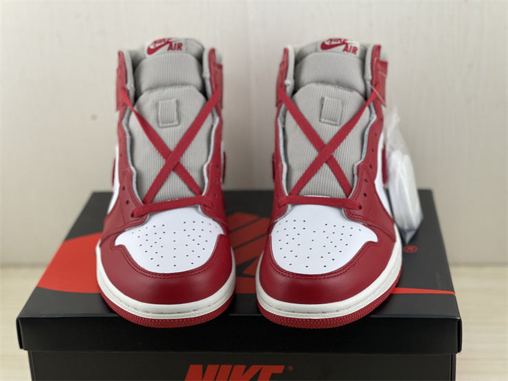 Air Jordan 1 Retro High OG Varsity Red (W)