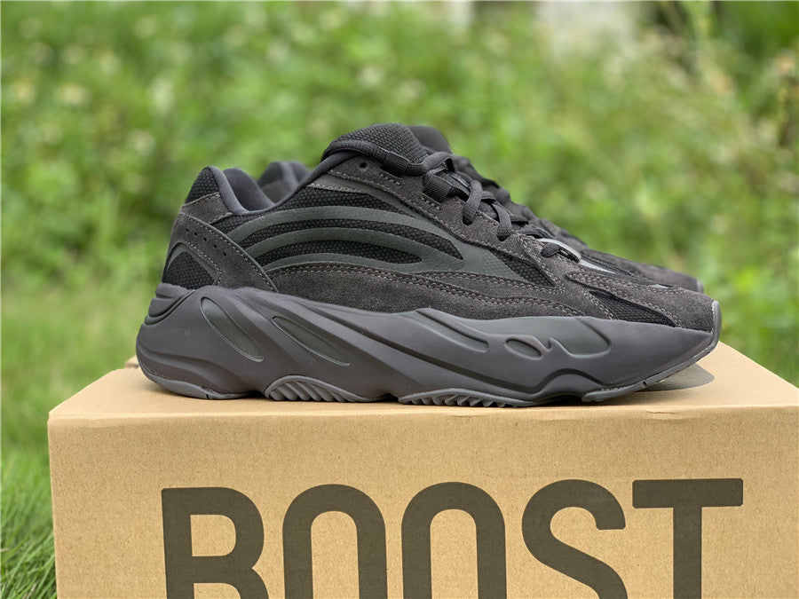 Adidas Yeezy Boost 700 V2 Vanta