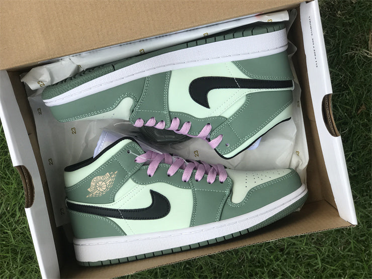 Air Jordan 1  Mid Dutch Green (W)