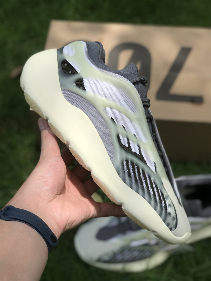 Adidas Yeezy 700 V3 Fade Salt