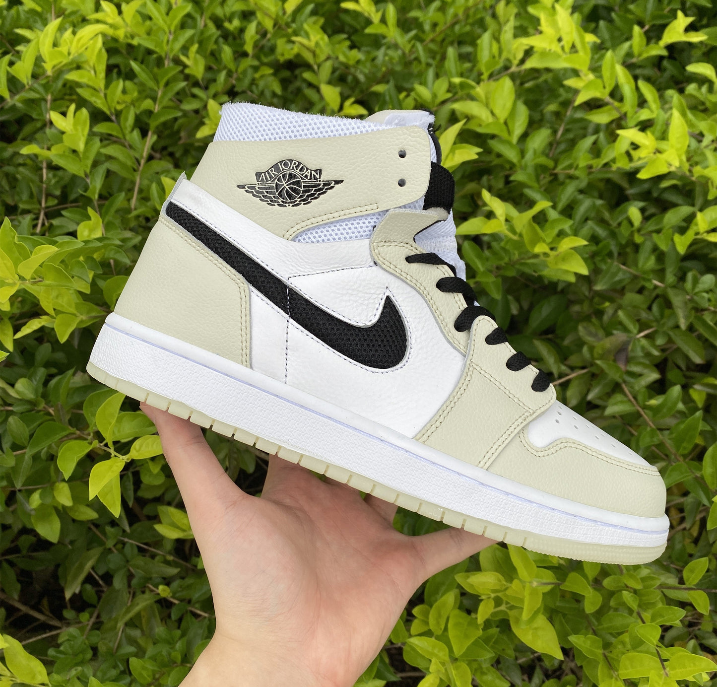 Air Jordan 1 High  Zoom Air CMFT Sail (W)