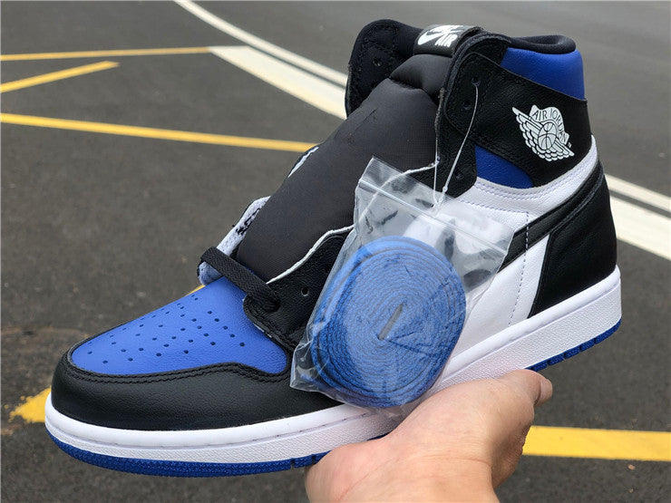 Air Jordan 1 Retro High Royal Toe