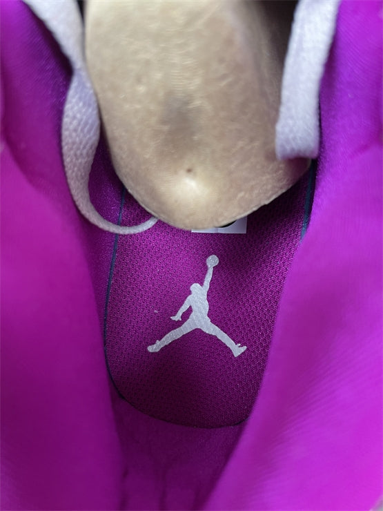 Air Jordan 1 Mid Magenta (2022) (W)