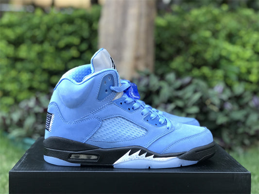 Air Jordan 5 Retro UNC