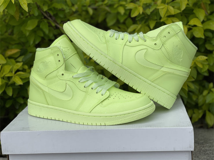 Air Jordan 1 Retro High Barely Volt (W)