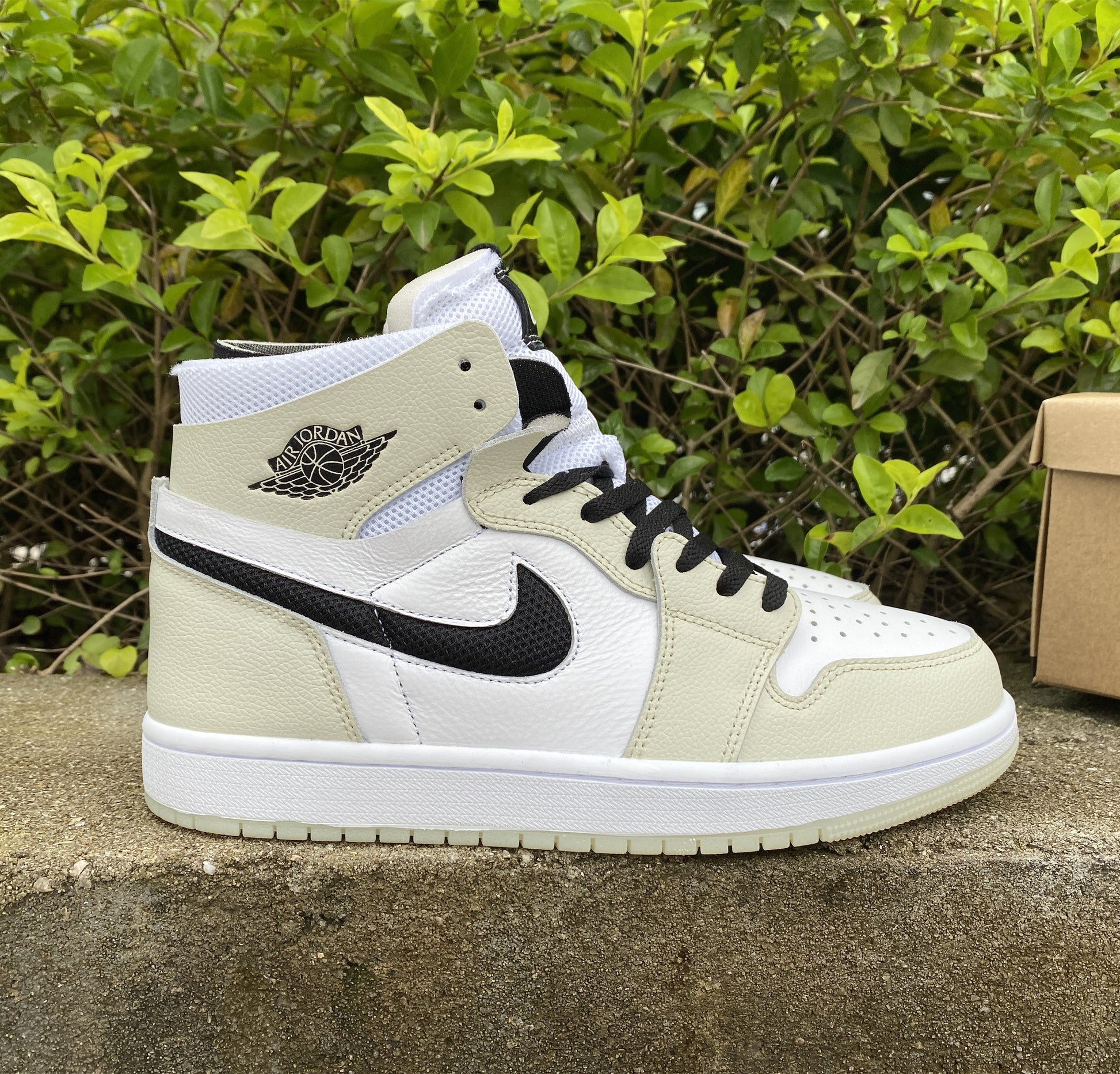 Air Jordan 1 High  Zoom Air CMFT Sail (W)