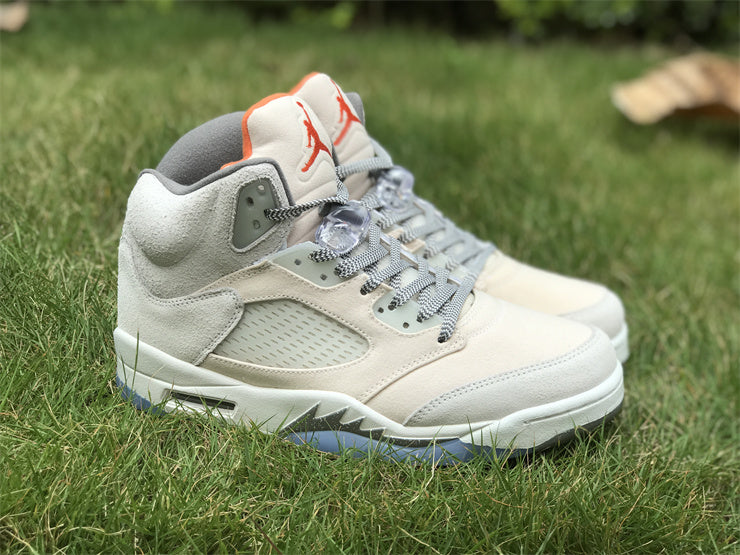 Air Jordan 5 Retro SE Craft Light Orewood Brown