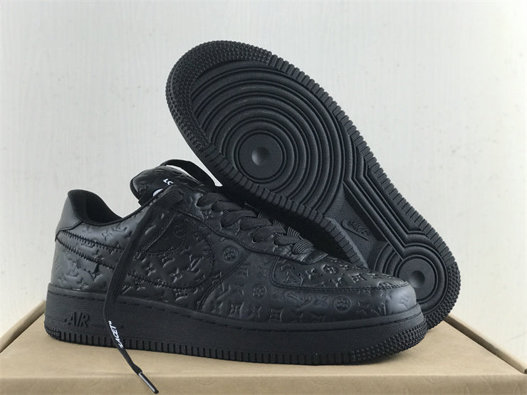 LOUIS VUITTON × Nike Air Force 1 Low