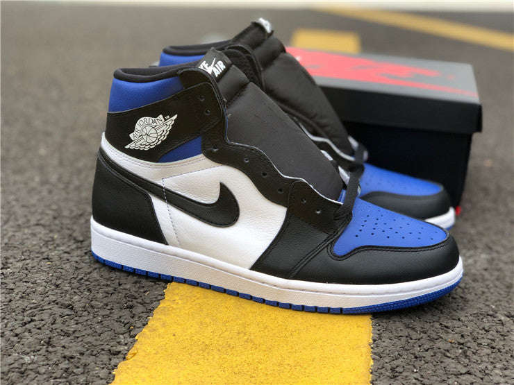 Air Jordan 1 Retro High Royal Toe