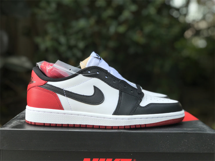 Air Jordan 1 Low Black Toe