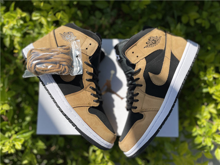 Air Jordan 1 Mid Desert Ochre (W)