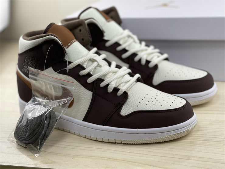 Air Jordan 1 Mid SE Brown Basalt Oatmeal (W)