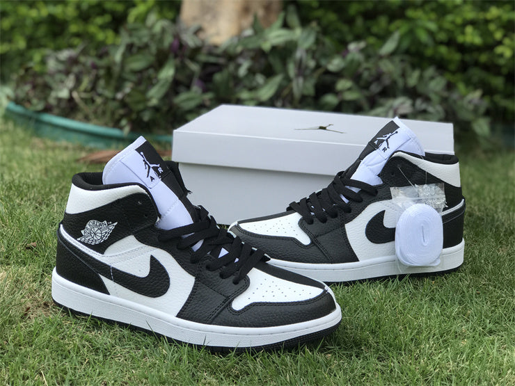 Air Jordan 1  Mid “Invert