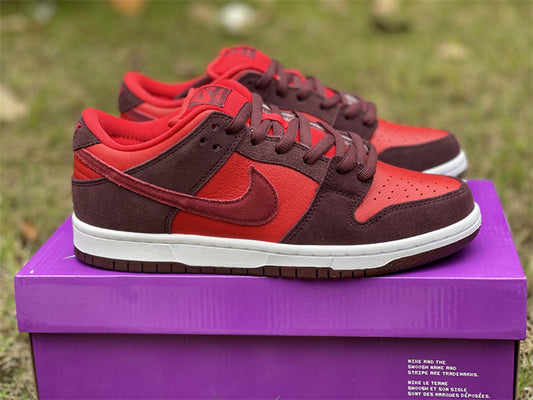 Nike Sb Dunk Low Cherry