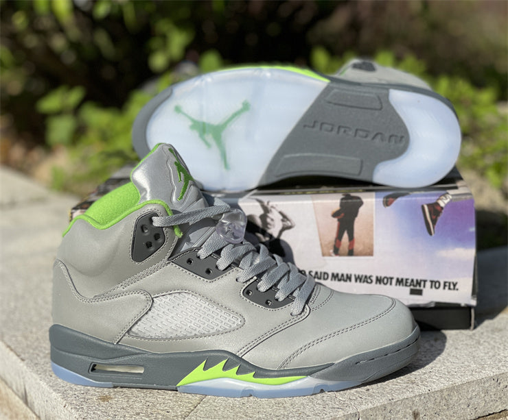 Air Jordan 5  Retro Green Bean (2022)