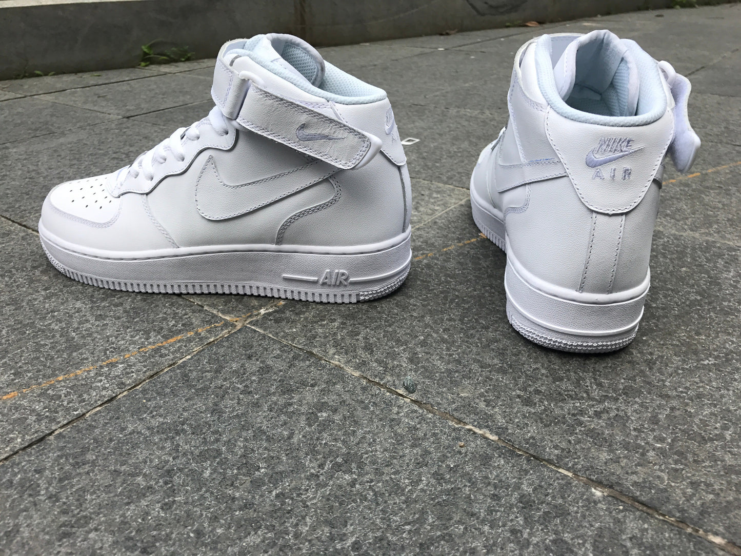 Nike Air Force 1 Mid 07 Triple White