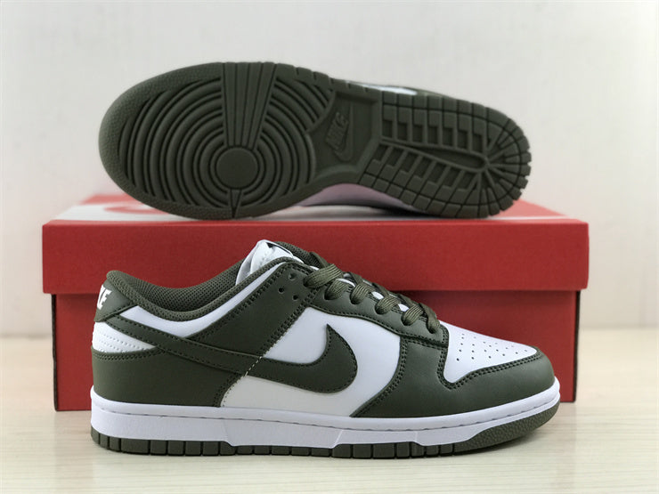 Nike Dunk Low Medium Olive (W)