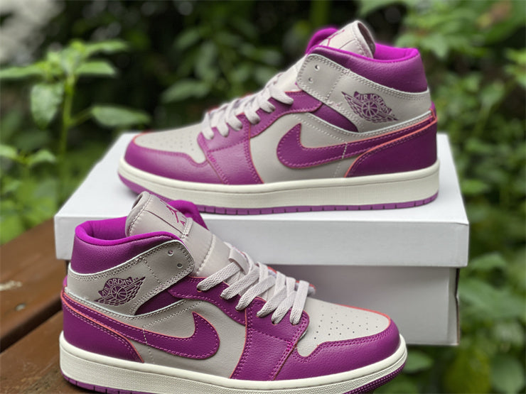 Air Jordan 1 Mid Magenta (2022) (W)