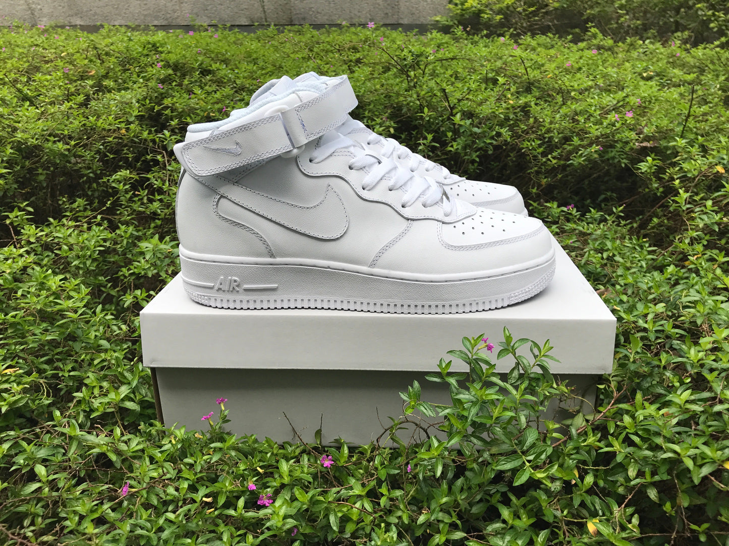 Nike Air Force 1 Mid 07 Triple White