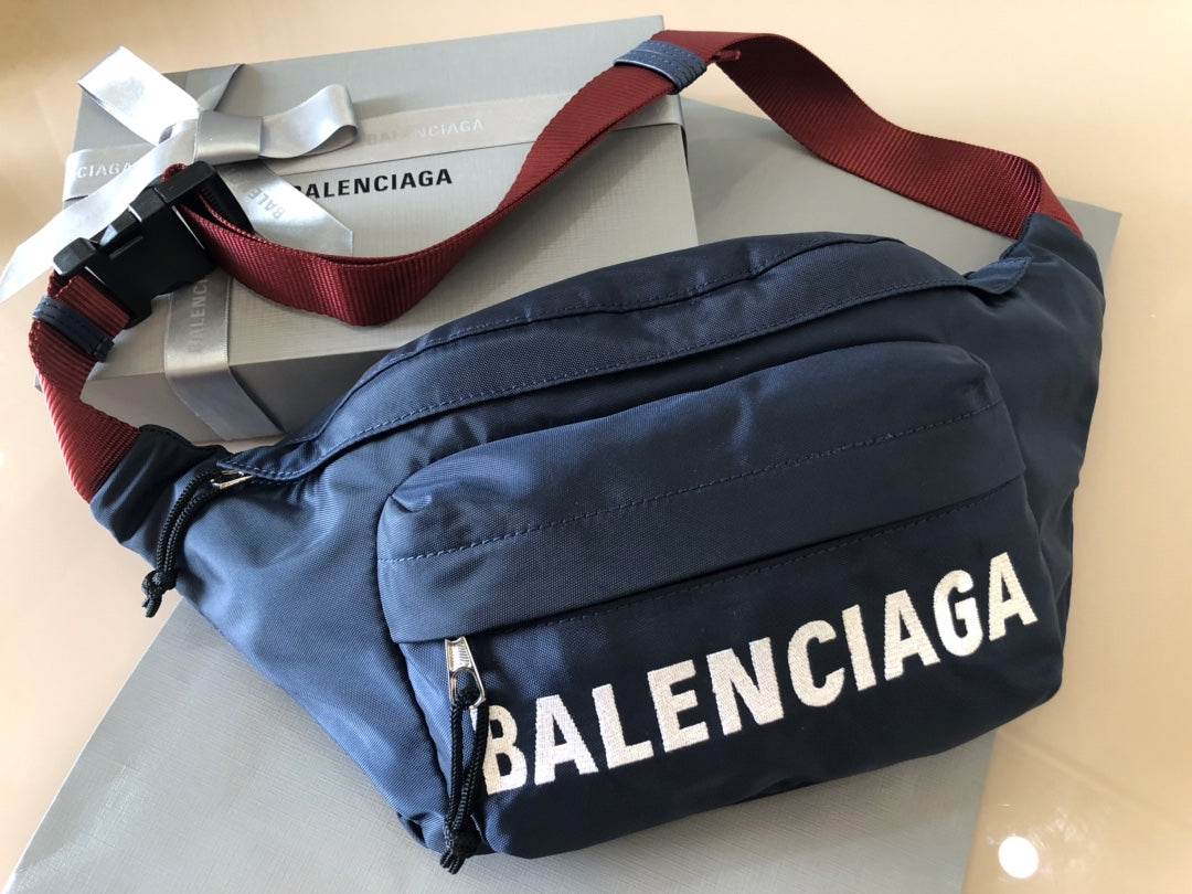 Canvas embroidered Fanny pack