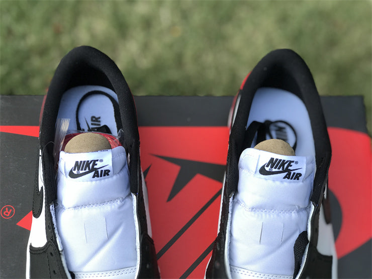 Air Jordan 1 Low Black Toe