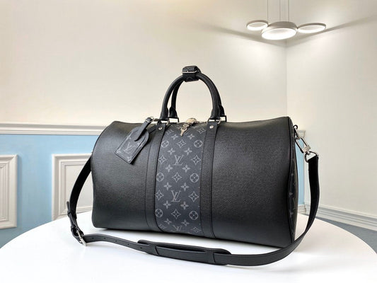 LV Keepall M30235