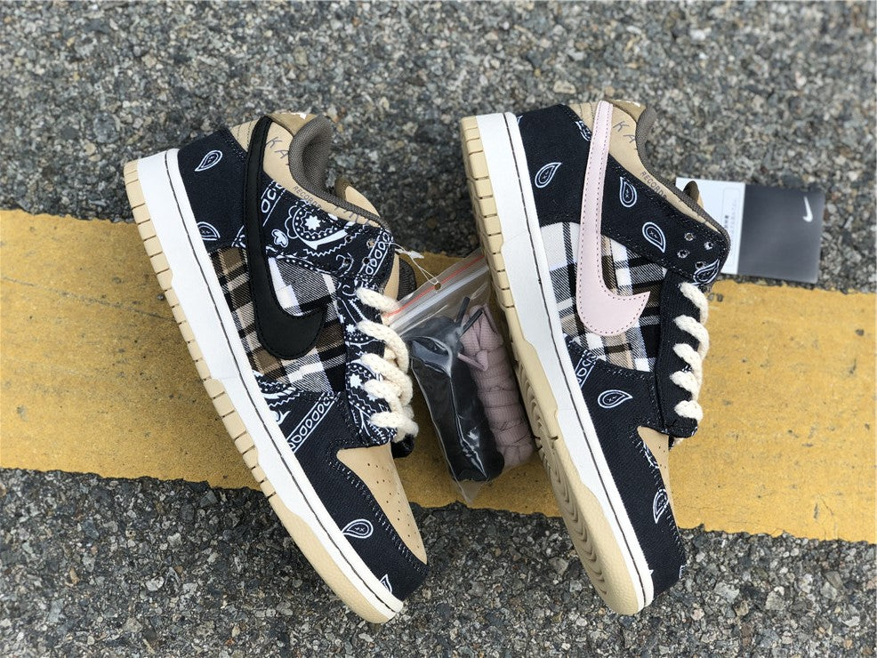 Nike SB Dunk Low Travis Scott